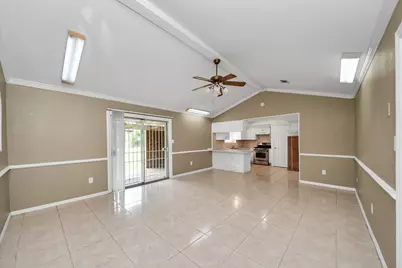 811 Hillcrest Drive, Conroe, TX 77301 - Photo 30
