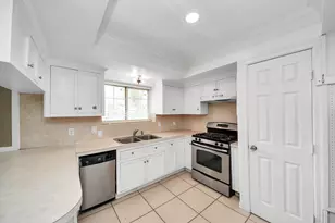 811 Hillcrest Dr, Conroe, TX 77301 - Photo 32