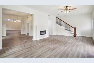 108 W 10th 1/2 Street, Houston, TX 77008 - Photo 6