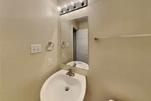 12135 Bradenway Ln, Houston, TX 77089 - Photo 8