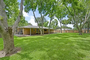 411 E Norris St, El Campo, TX 77437 - Photo 22