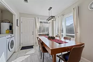 408 Broadmoor St, Friendswood, TX 77546 - Photo 10