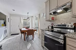 408 Broadmoor St, Friendswood, TX 77546 - Photo 8