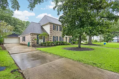 14810 Chadbourne Drive, Houston, TX 77079 - Photo 32