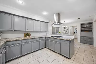 14810 Chadbourne Drive, Houston, TX 77079 - Photo 12