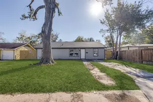 6038 Glenhurst Dr, Houston, TX 77033 - Photo 2