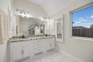 11007 Greenstone Park Ln, Houston, TX 77089 - Photo 14