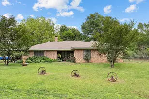 2015 Cr 2120, Crockett, TX 75835 - Photo 1