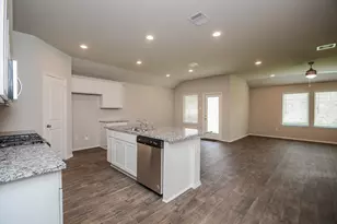6508 Wild Cilliment Ct, Conroe, TX 77304 - Photo 4