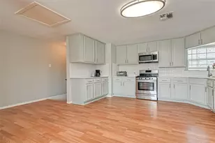 2002 Wimcrest St, Galveston, TX 77551 - Photo 4