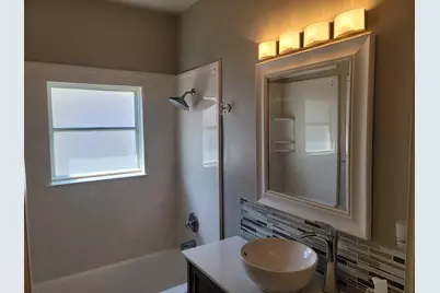 2301 45th Street, Galveston, TX 77551 - Photo 18