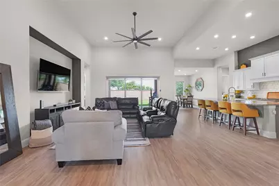 10303 Mesa Drive, Iowa Colony, TX 77583 - Photo 12