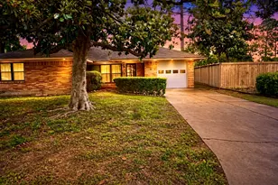 2211 Hialeah Dr, Houston, TX 77018 - Photo 2