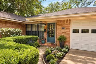 2211 Hialeah Dr, Houston, TX 77018 - Photo 1