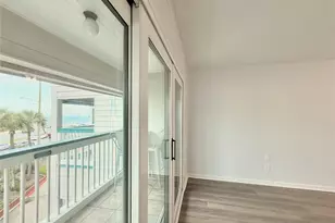 6102 Seawall Blvd, Galveston, TX 77551 - Photo 16