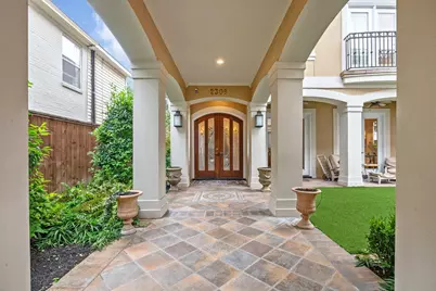 2309 Shakespeare Street, Houston, TX 77030 - Photo 2