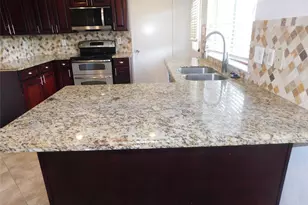 2754 Quarry Hill Rd, Sugar Land, TX 77478 - Photo 10