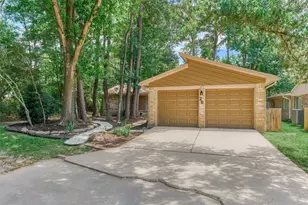26 W Broken Oak Ct, The Woodlands, TX 77381 - Photo 2