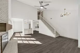 7 S Cypress Pine Dr, Spring, TX 77381 - Photo 2