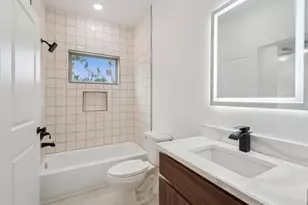 7416 Maxroy St, Houston, TX 77088 - Photo 28