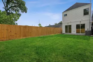 7416 Maxroy St, Houston, TX 77088 - Photo 34