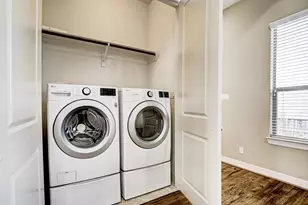 3830 Center Plaza Dr, Houston, TX 77007 - Photo 8
