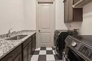 722 Imperial Blvd, Sugar Land, TX 77498 - Photo 18