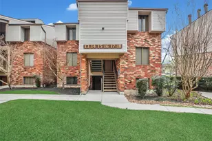 1000 April Sound Blvd, Conroe, TX 77356 - Photo 8