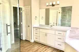 5711 Silver Bay Ct, Sugar Land, TX 77479 - Photo 18