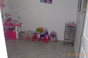 319 La Fonda, Houston, TX 77060 - Photo 6