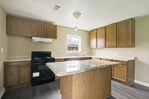 1210 Glendale St, Dayton, TX 77535 - Photo 12