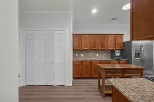183 W Kentwick Pl, Conroe, TX 77384 - Photo 10