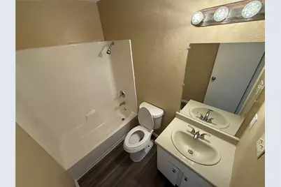 2716 Avenue Q #5, Galveston, TX 77550 - Photo 14