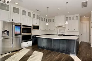 543 Kingston Ln, Shenandoah, TX 77384 - Photo 12