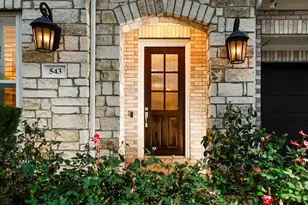 543 Kingston Ln, Shenandoah, TX 77384 - Photo 2