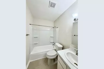 130 Oyster Creek Drive #19, Lake Jackson, TX 77566 - Photo 18