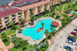 9520 Seawall Blvd, Galveston, TX 77554 - Photo 18