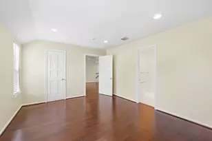 219 Big Hollow Ln, Houston, TX 77042 - Photo 26