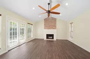 219 Big Hollow Ln, Houston, TX 77042 - Photo 14