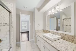 219 Big Hollow Ln, Houston, TX 77042 - Photo 36