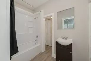 203 N Texas St, Madisonville, TX 77864 - Photo 10