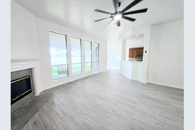 4018 Crystal Lake Circle N, Pearland, TX 77584 - Photo 10
