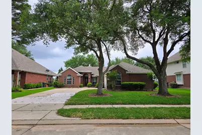 4018 Crystal Lake Circle N, Pearland, TX 77584 - Photo 6