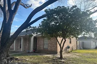 2102 Round Lake Dr, Houston, TX 77077 - Photo 6