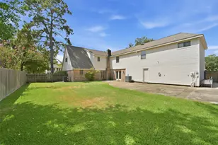 8130 Fernbrook Ln, Houston, TX 77070 - Photo 48