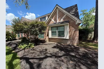 8130 Fernbrook Lane, Houston, TX 77070 - Photo 4