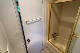 8130 Fernbrook Ln, Houston, TX 77070 - Photo 22