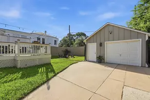 4524 Ave O 1/2, Galveston, TX 77551 - Photo 36
