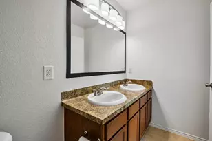 2666 Cyrus Hill Ln, Katy, TX 77449 - Photo 20