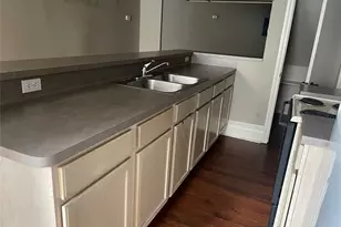 2118 Strand St, Galveston, TX 77550 - Photo 4